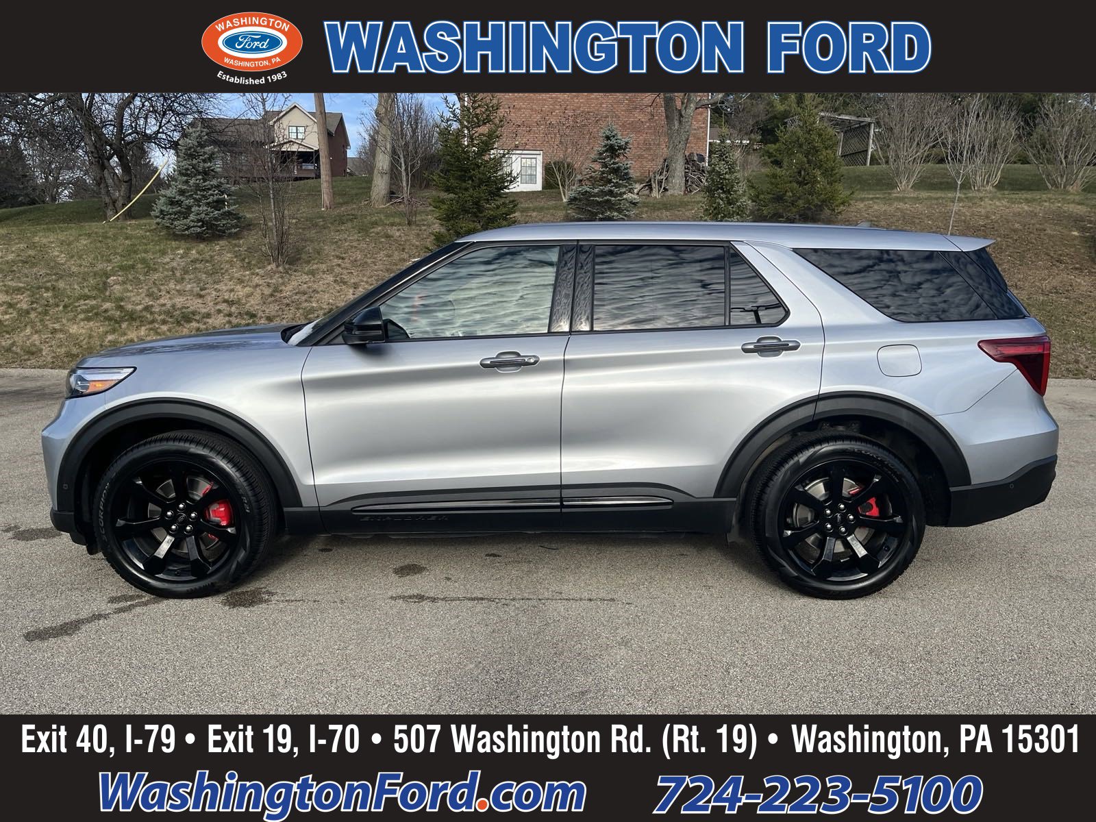 Ford Explorer's photo