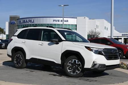 2026 Subaru Forester Premium's photo