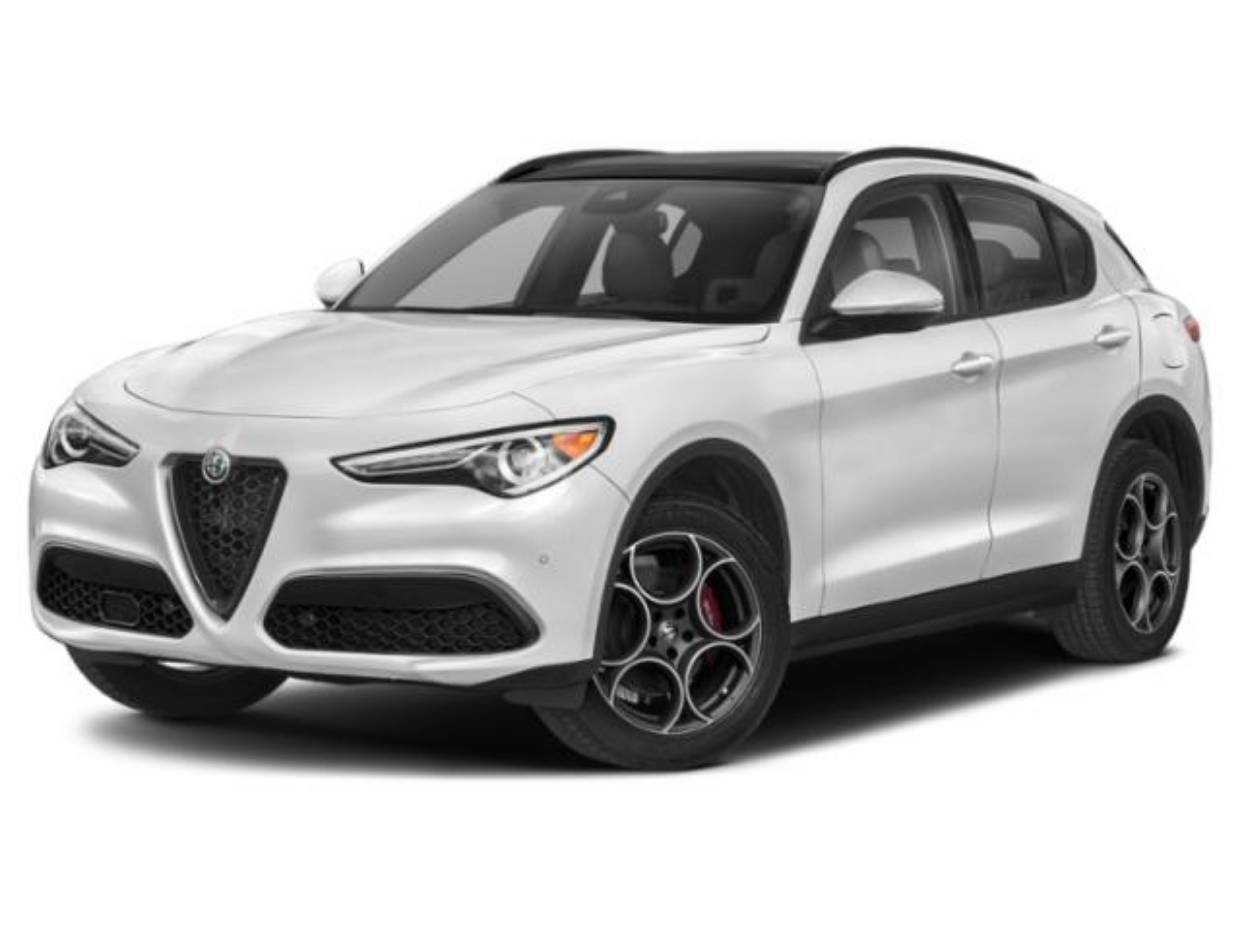 2022 Alfa Romeo Stelvio Base