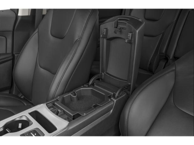 2022 Ford Edge Titanium photo 13