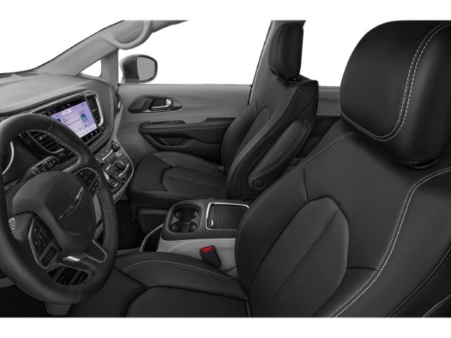 2023 Chrysler Pacifica Touring L photo 19