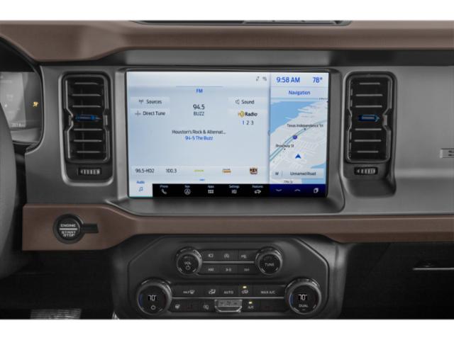 2022 Ford Bronco Outer Banks photo 10