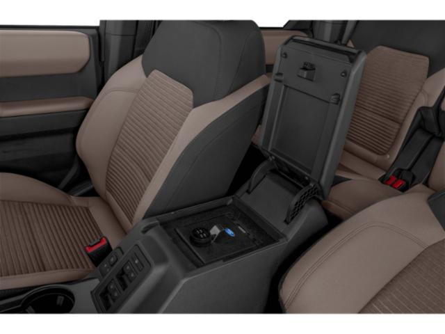 2022 Ford Bronco Outer Banks photo 13