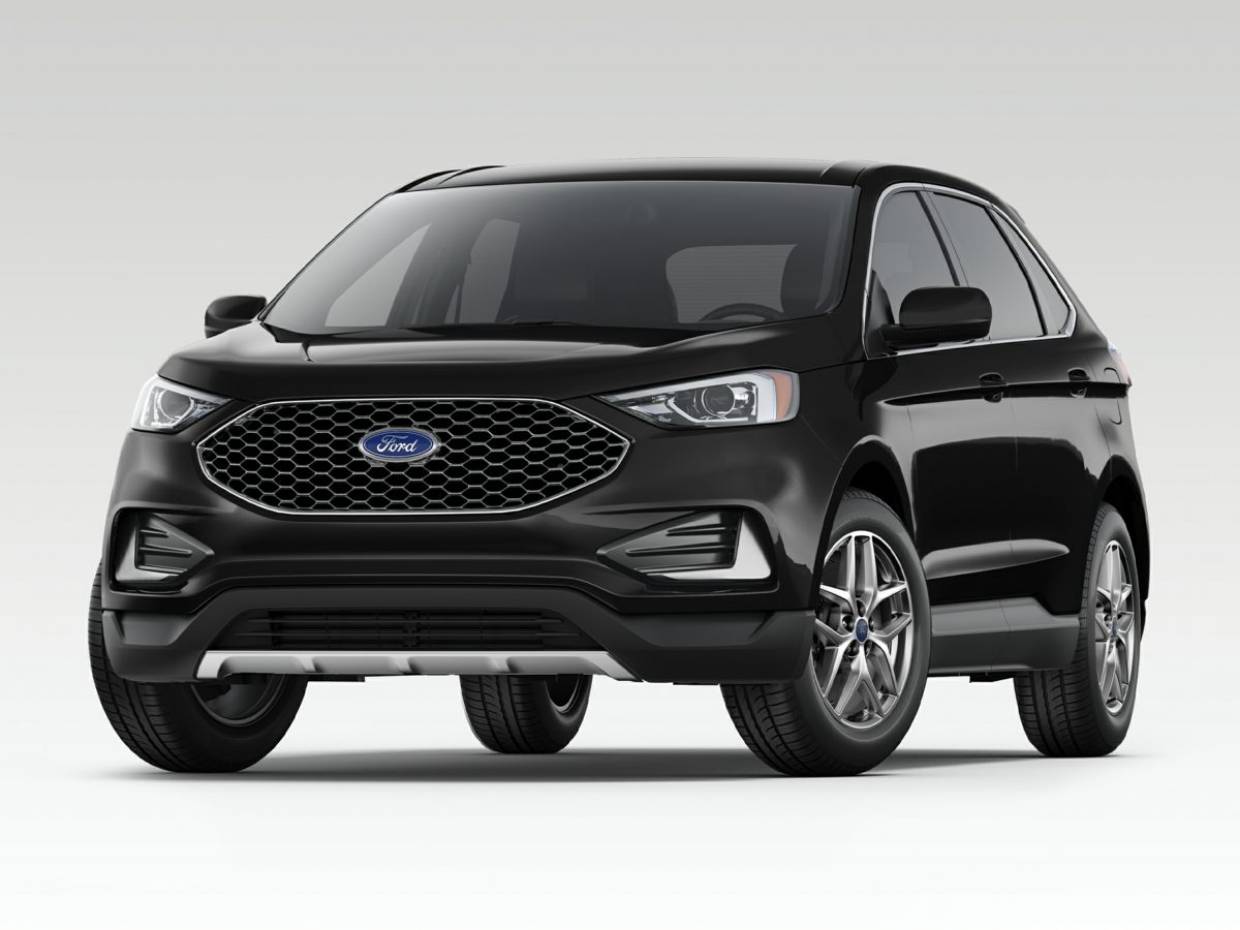 2023 Ford Edge Titanium's photo