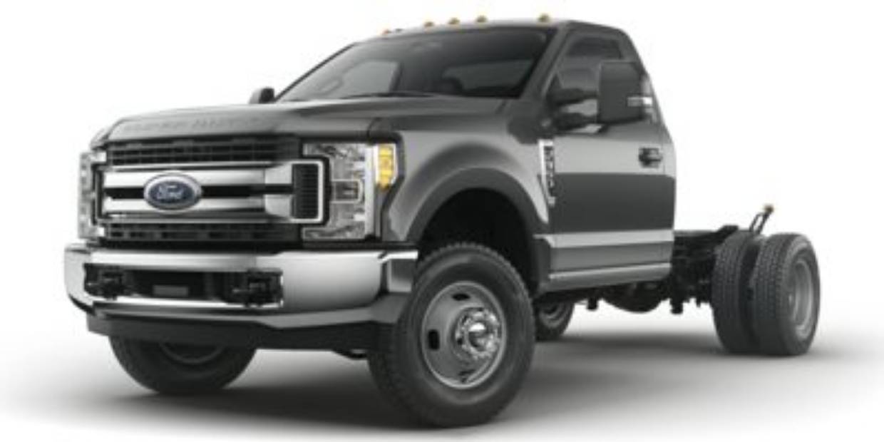 2017 Ford F-350 Super Duty Chassis Cab XL's photo