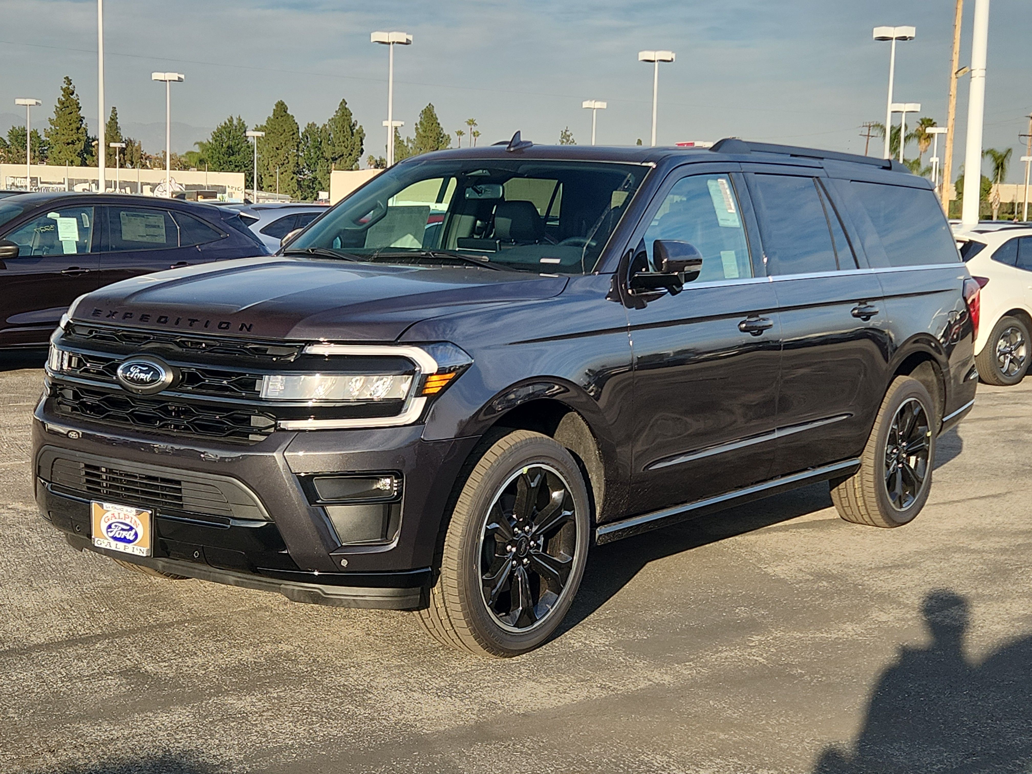 2024 Ford Expedition MAX Stealth