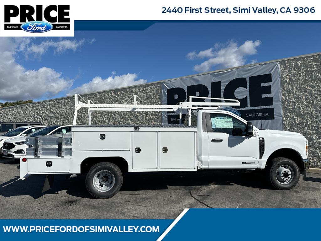 New 2024 Ford Super Duty F-350 DRW XL