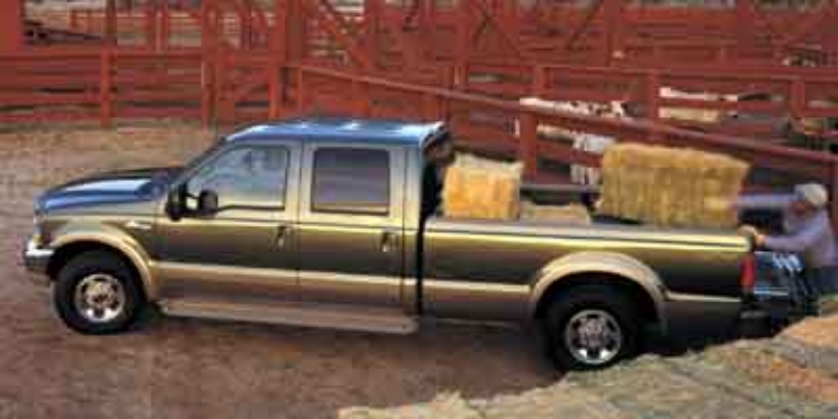 2004 Ford F-250 Super Duty Crew Cab 156 XL 4WD