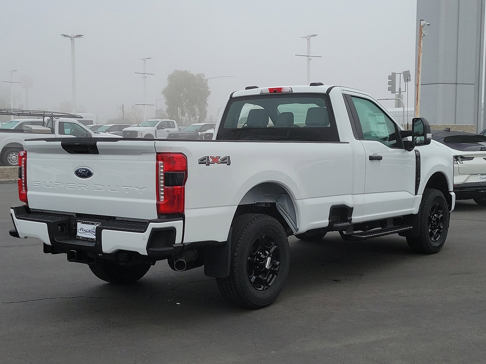 2023 Ford F-350 photo 2