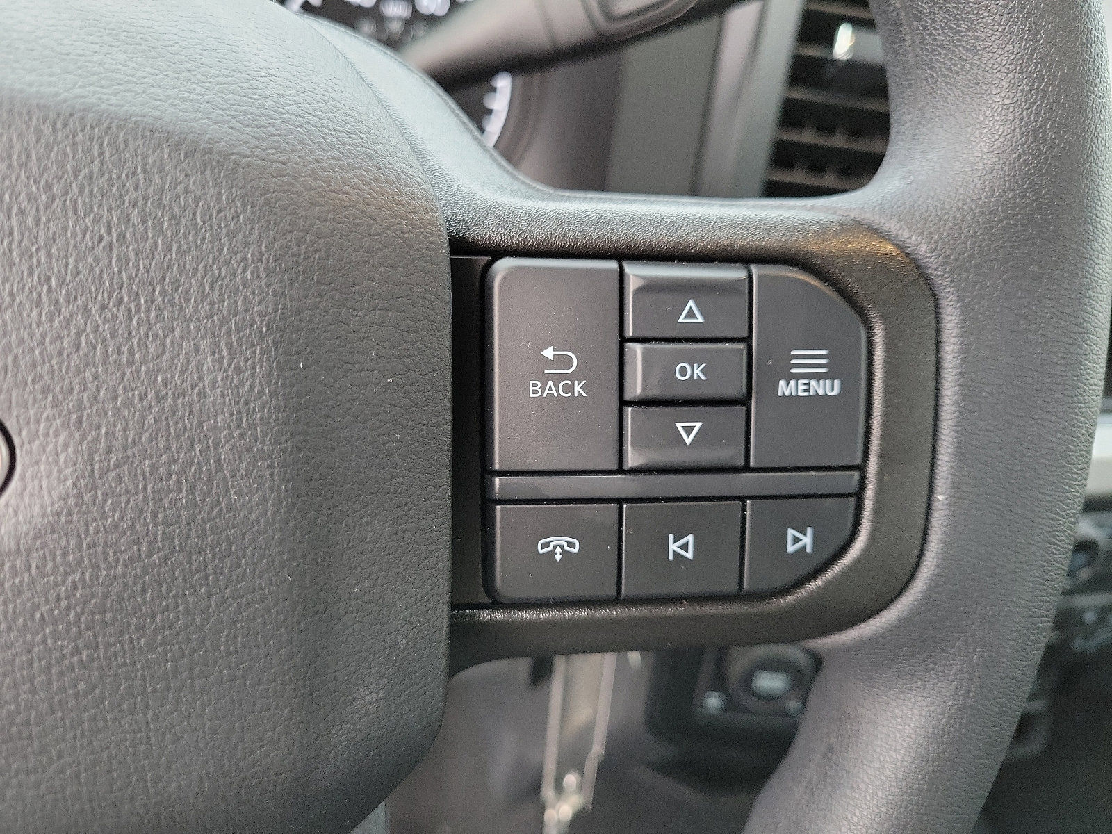 2023 Ford F-350 photo 6