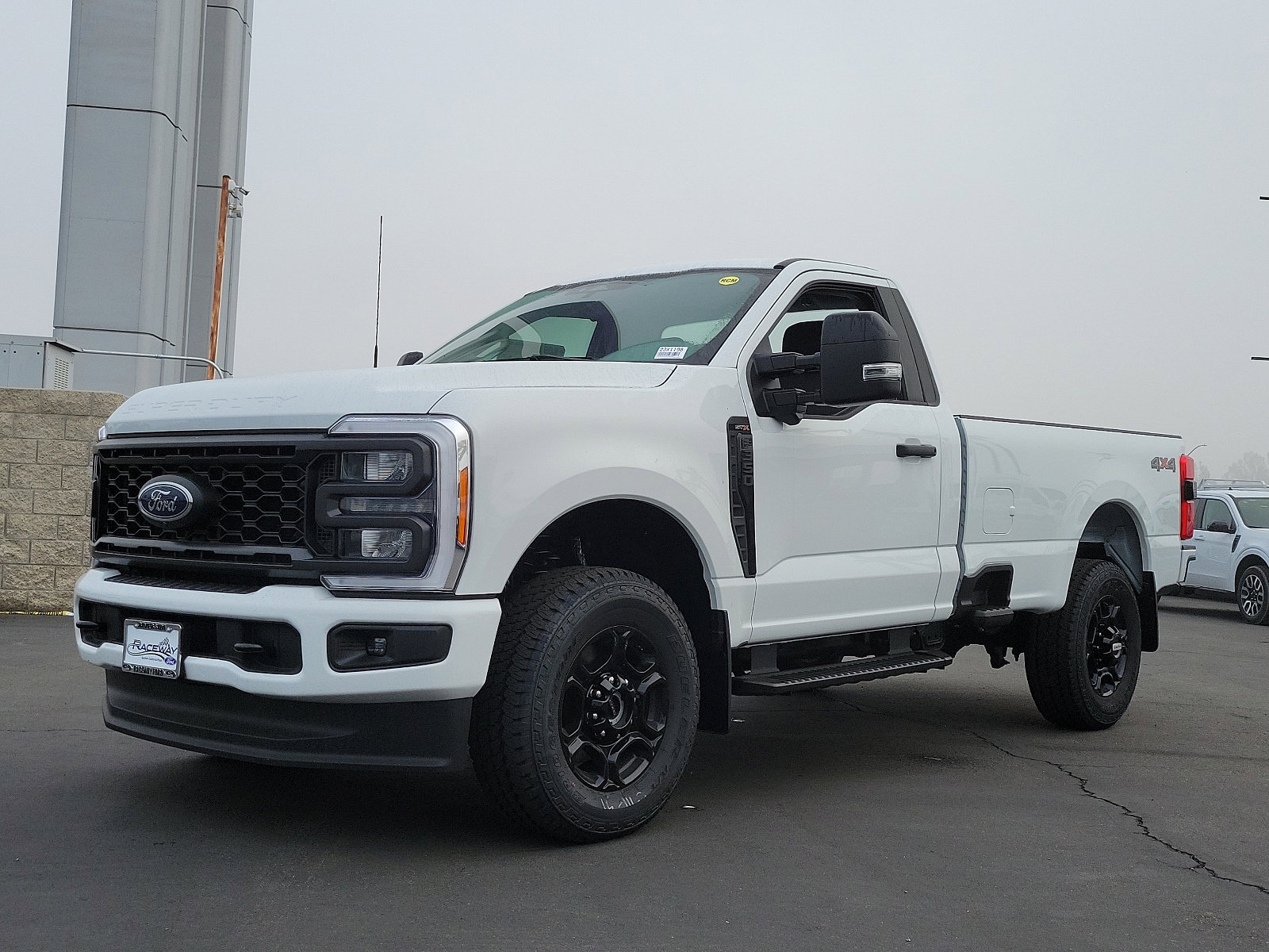 2023 Ford F-350 photo 10