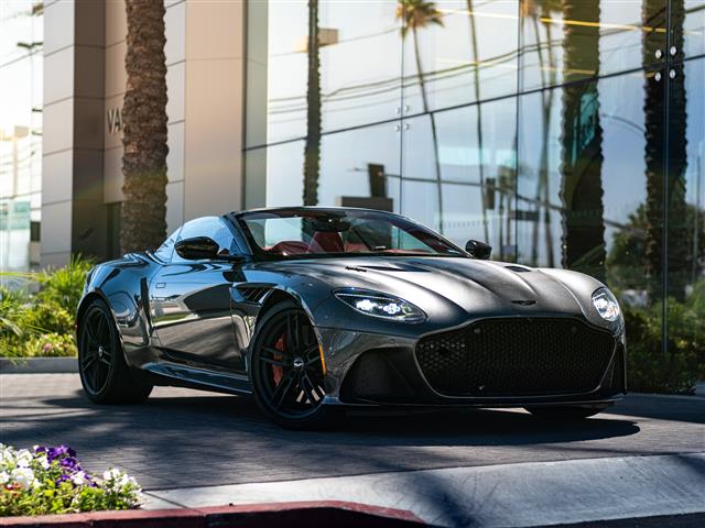 2021 Aston Martin DBS Superleggera Volante