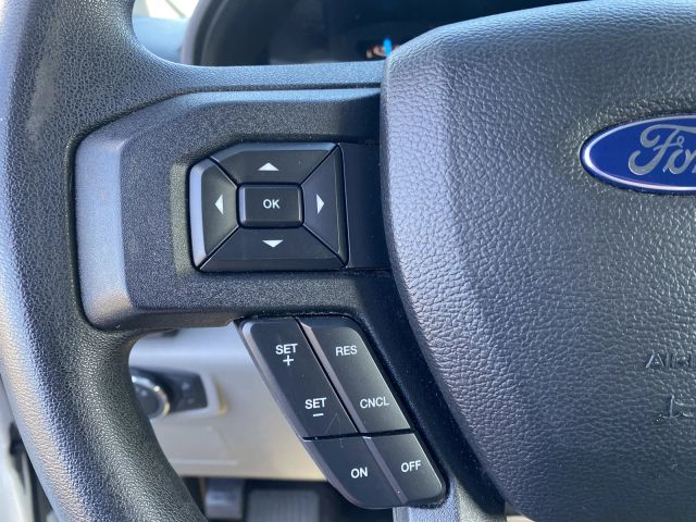 2015 Ford F-150 XLT photo 16