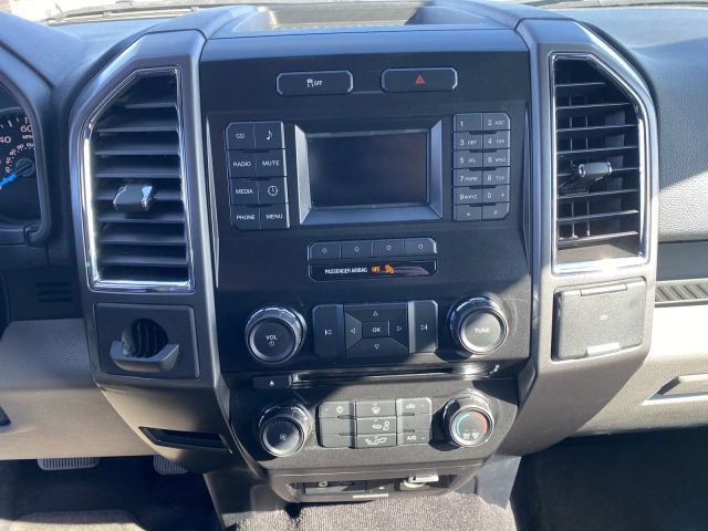 2015 Ford F-150 XLT photo 18