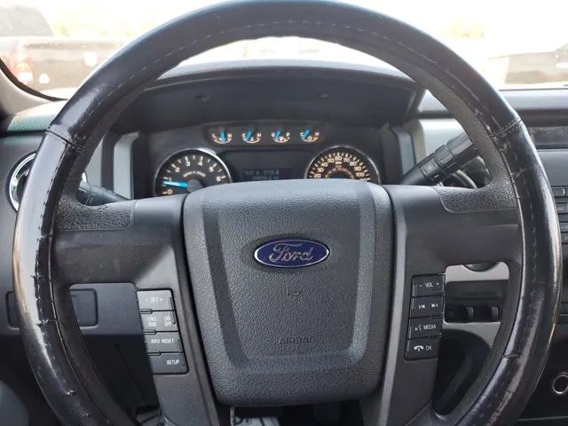 2013 Ford F-150 XL photo 16