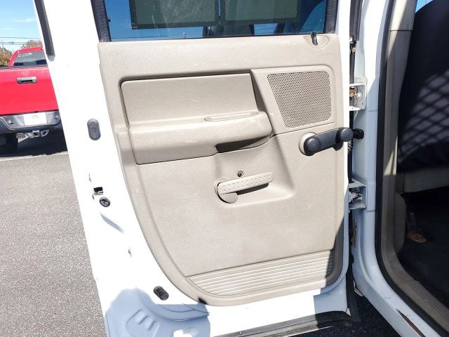 2006 Dodge Ram 3500 ST photo 12