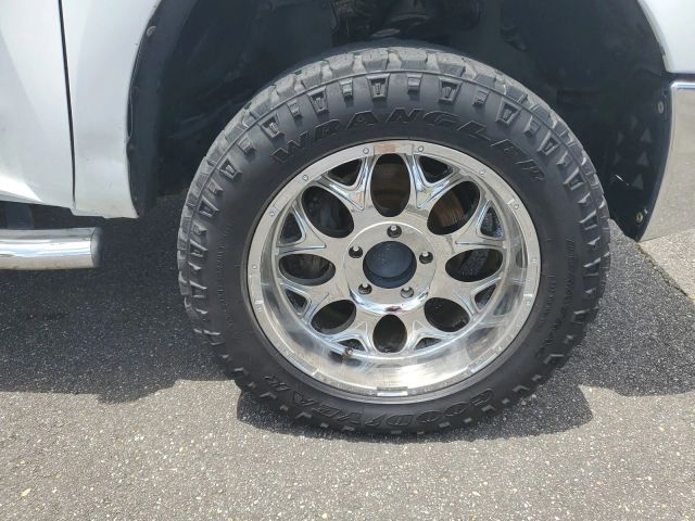 2013 Toyota Tundra SR5 photo 2