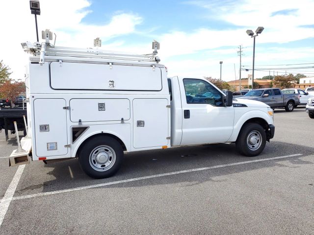2013 Ford F-350 XL photo 6