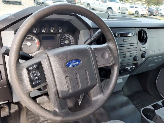 2013 Ford F-350 XL photo 12