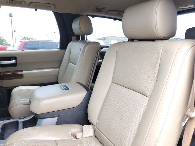 2008 Toyota Sequoia Platinum photo 12