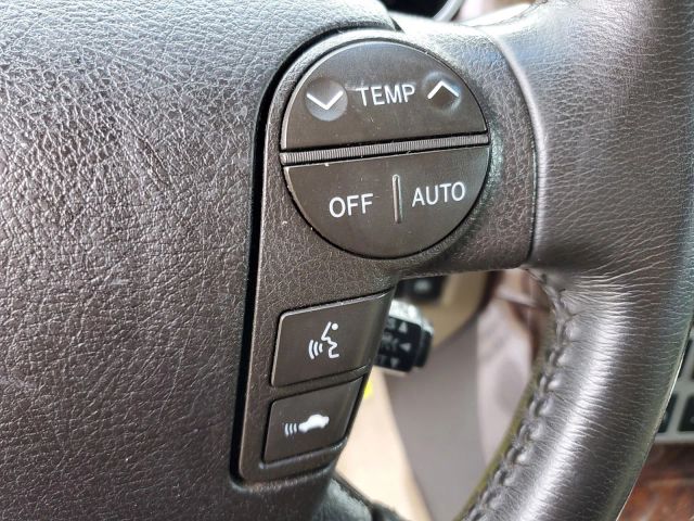2008 Toyota Sequoia Platinum photo 24