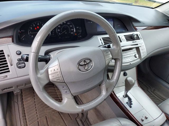 2008 Toyota Avalon XL photo 16