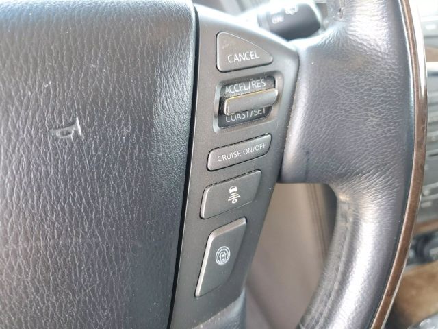 2014 Infiniti QX80 photo 19