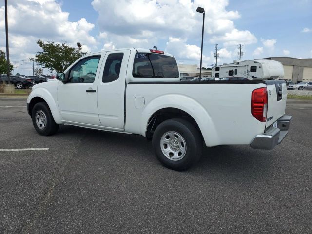 2016 Nissan Frontier S photo 22