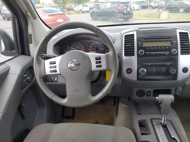 2016 Nissan Frontier S photo 7