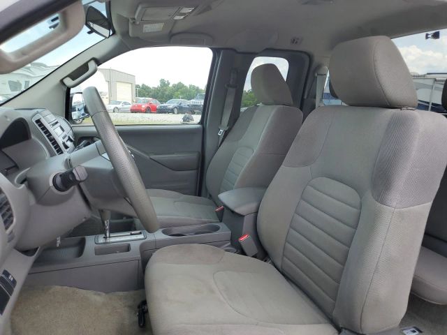 2016 Nissan Frontier S photo 11
