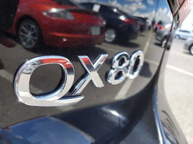 2015 Infiniti QX80 photo 6