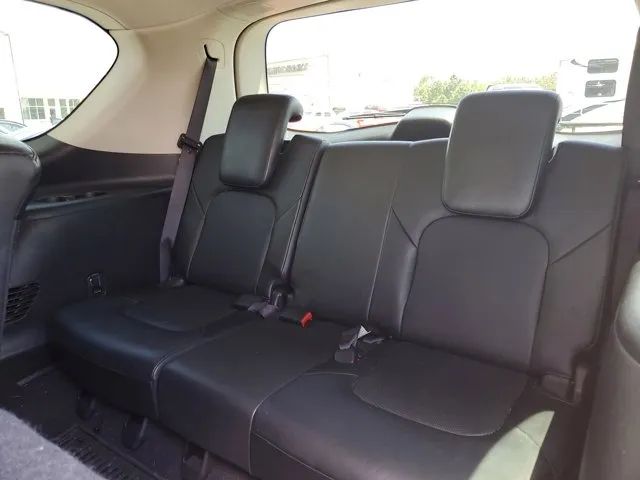 2015 Infiniti QX80 photo 9