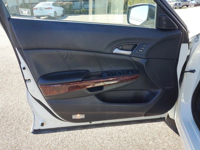 2011 Honda Crosstour EX-L photo 12