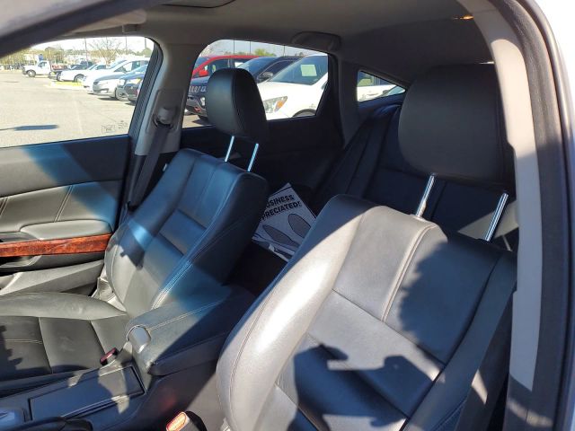 2011 Honda Crosstour EX-L photo 15