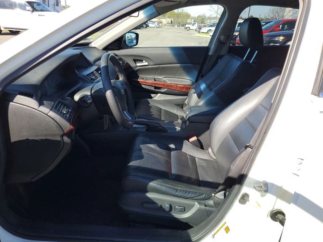 2011 Honda Crosstour EX-L photo 16