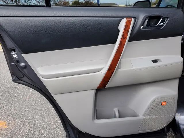 2013 Toyota Highlander Limited photo 12