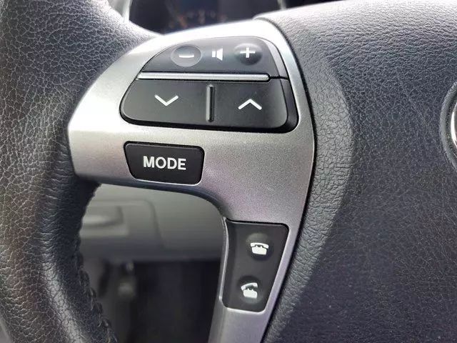 2013 Toyota Highlander Limited photo 19