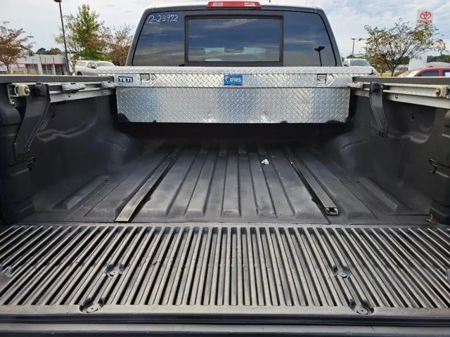 2012 Nissan Titan SL photo 8