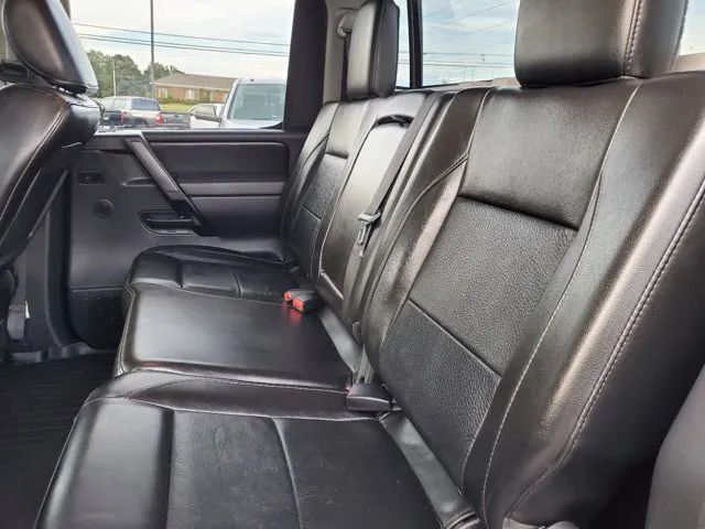 2012 Nissan Titan SL photo 11