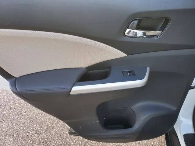 2016 Honda CR-V Touring photo 12