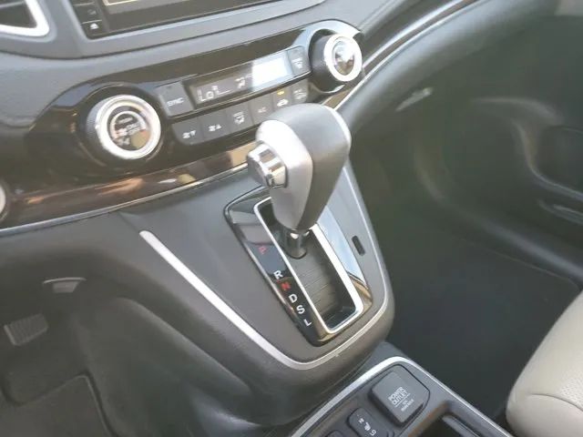 2016 Honda CR-V Touring photo 23