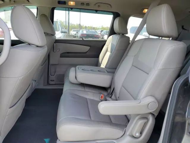2012 Honda Odyssey EX-L photo 10