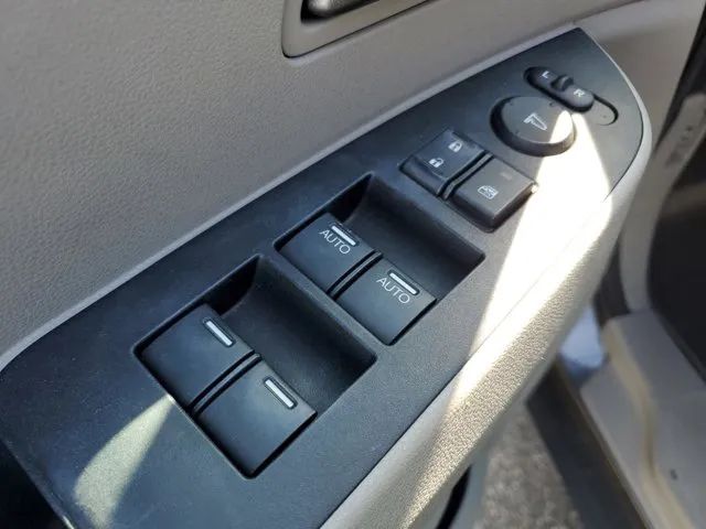 2012 Honda Odyssey EX-L photo 17