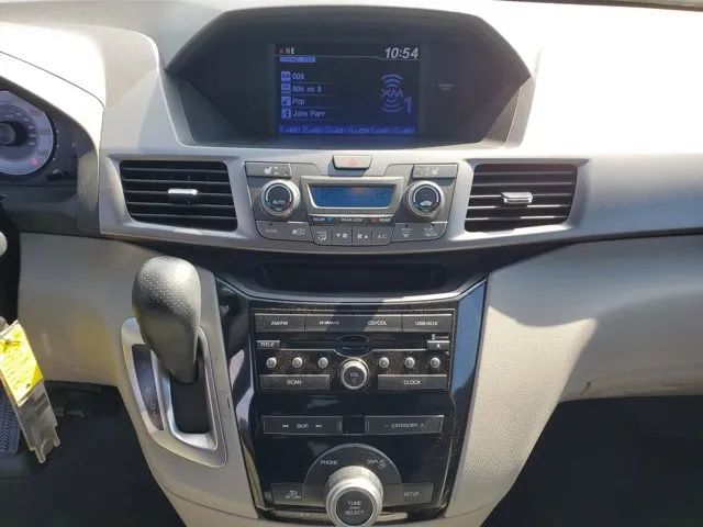 2012 Honda Odyssey EX-L photo 24
