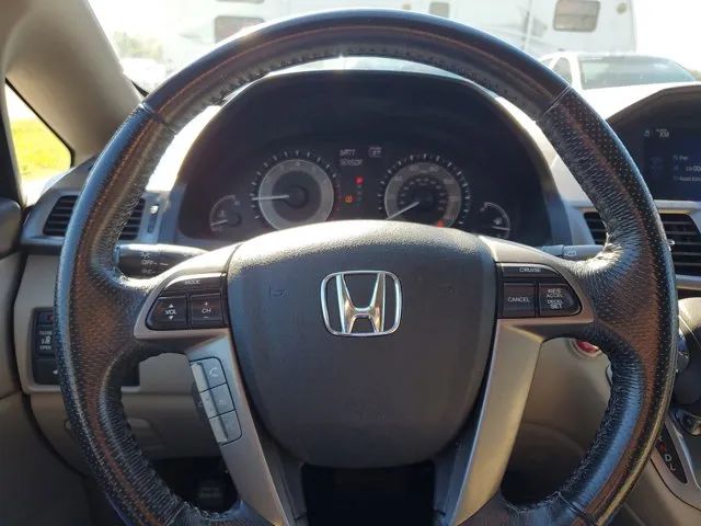 2016 Honda Odyssey EX-L photo 20