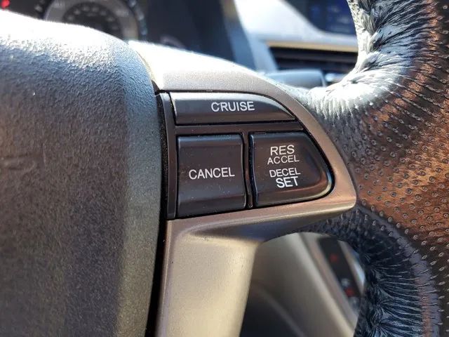 2016 Honda Odyssey EX-L photo 23