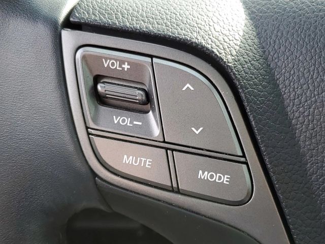 2017 Hyundai Santa Fe SE Ultimate photo 30