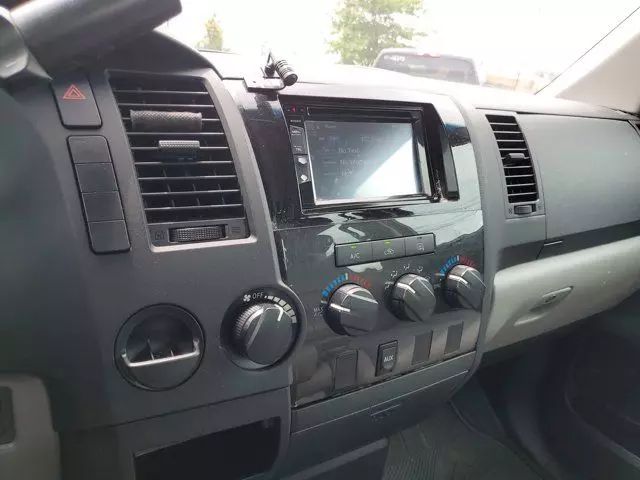 2012 Toyota Tundra SR5 photo 25