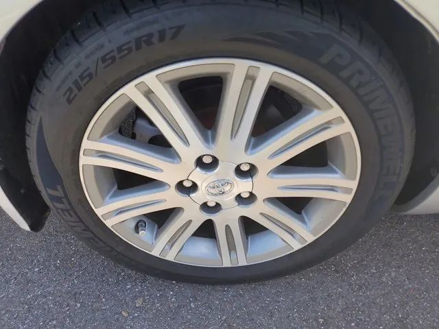 2009 Toyota Avalon Limited photo 6