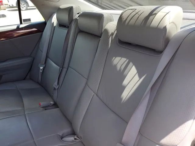 2009 Toyota Avalon Limited photo 10